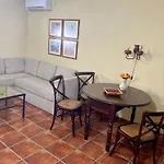 La Sombrera *